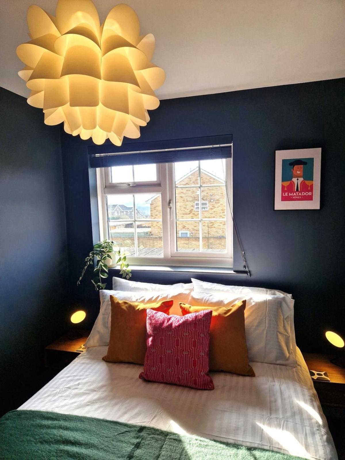 Stylish, Cosy & Peaceful Holiday home Cheltenham